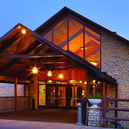 Burr Oak Lodge And Conference Center Glouster Ngoại thất bức ảnh