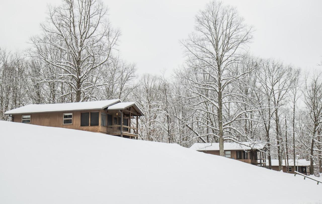 Burr Oak Lodge And Conference Center Glouster Ngoại thất bức ảnh