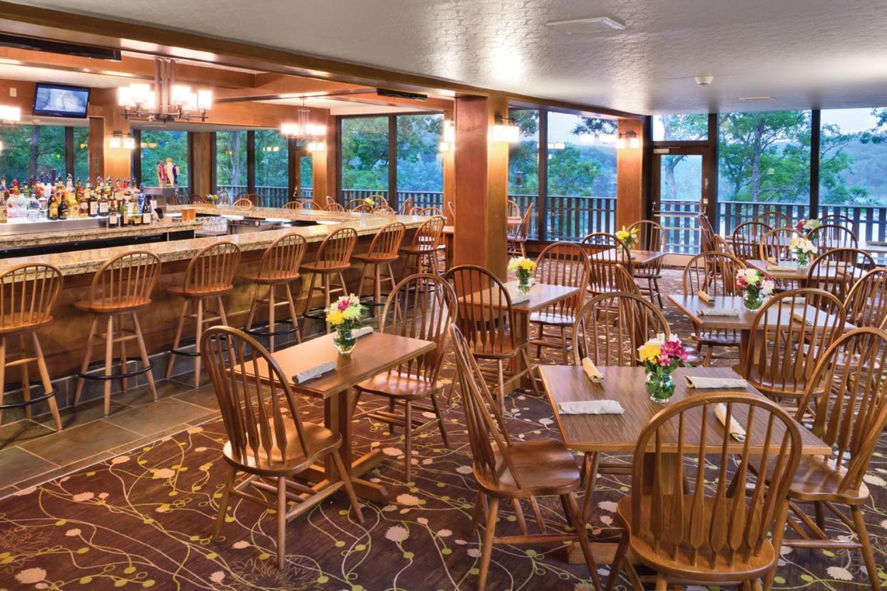 Burr Oak Lodge And Conference Center Glouster Ngoại thất bức ảnh